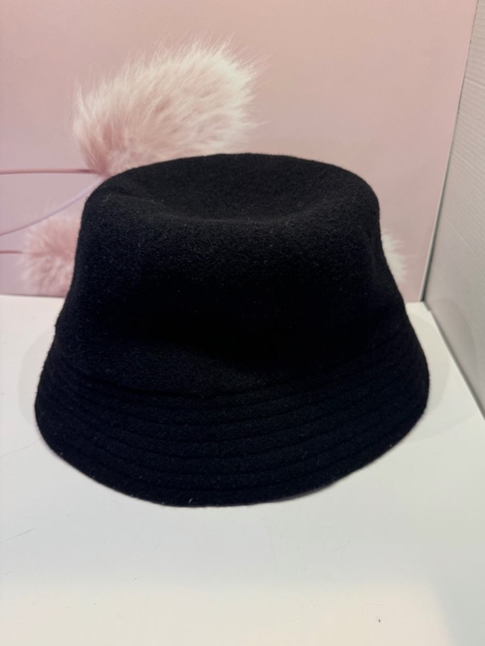 Uniqlo wool bucket hat